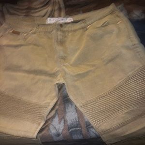 Used tan jeans size 52